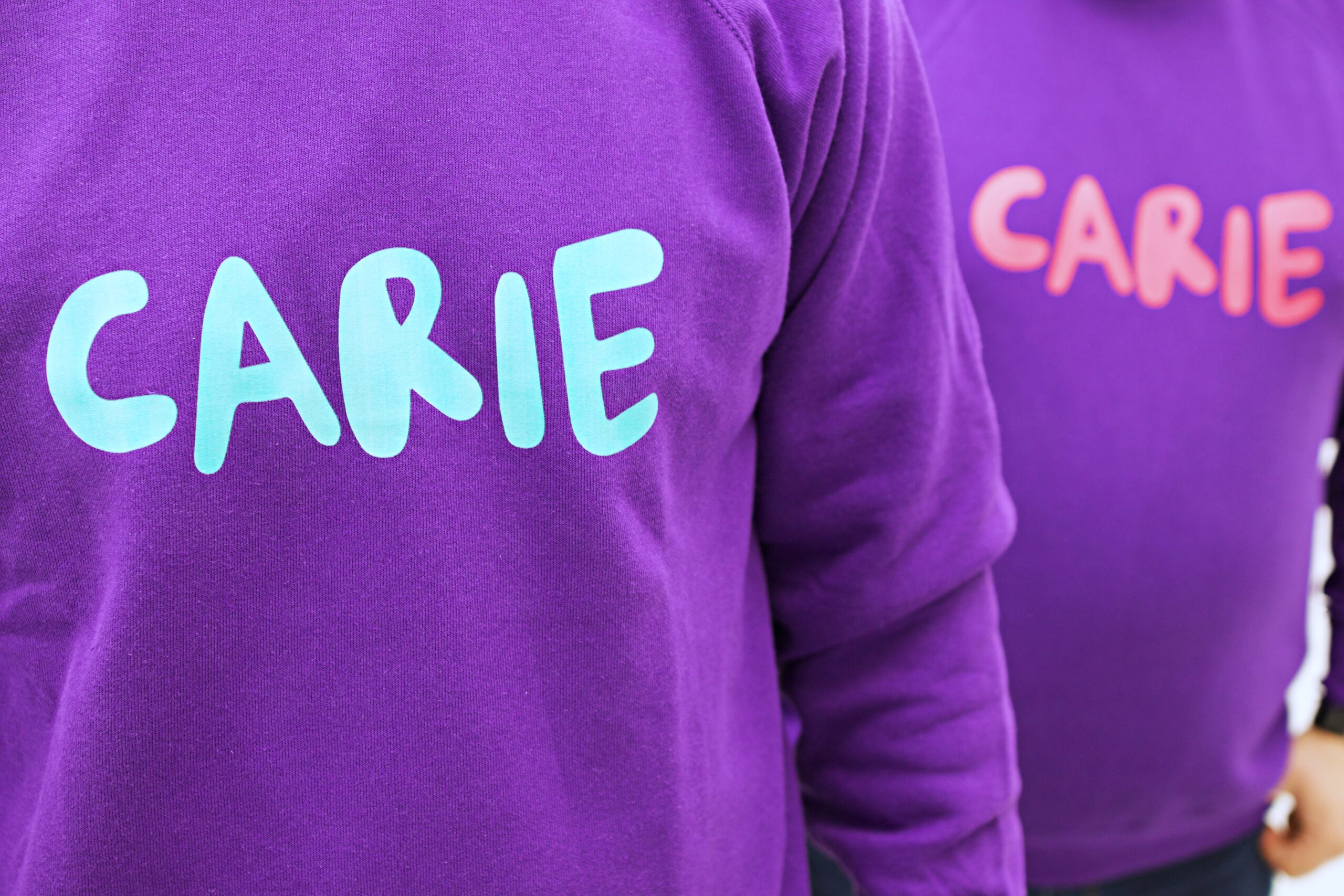 Tartaro Drop Carie Felpa viola con scritta rosa