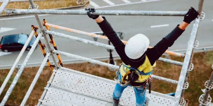 Lisa Servizi Lavori in Quota Corso DPI Terza Categoria 4 Ore